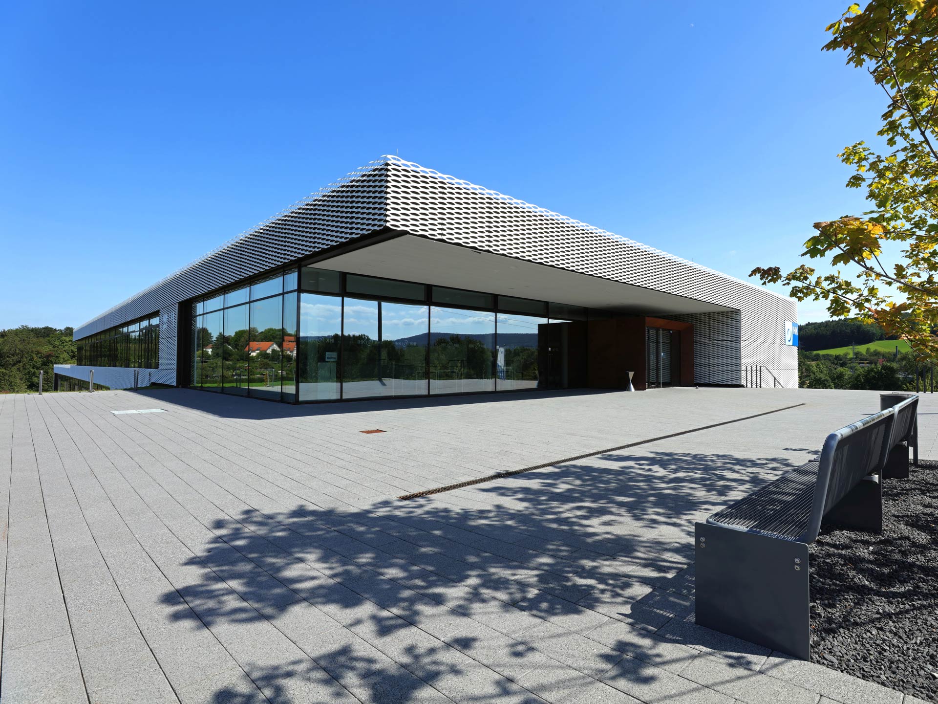 IHK Educational Center